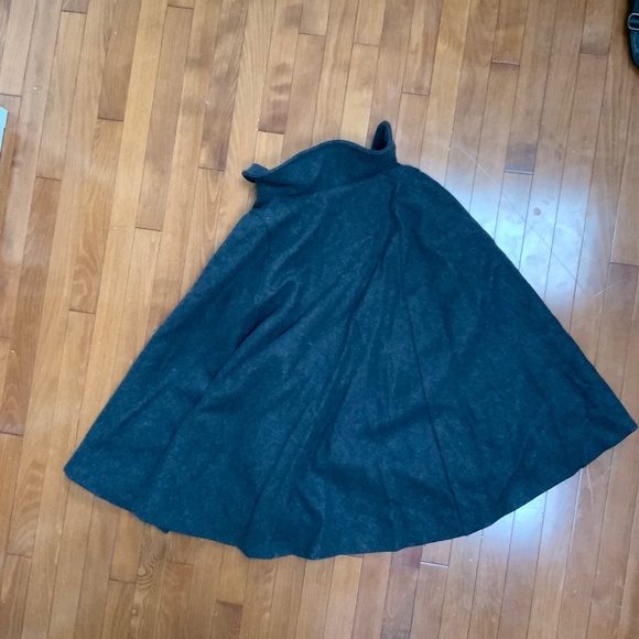 NWT Wool American Apparel Cape - Picture 2 of 3